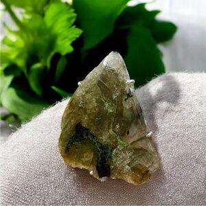 Green Flash Labradorite Silver Ring Size 6 in sterling silver 925 overlay